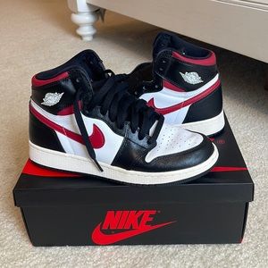 Jordan 1 retro high black gym red shoes